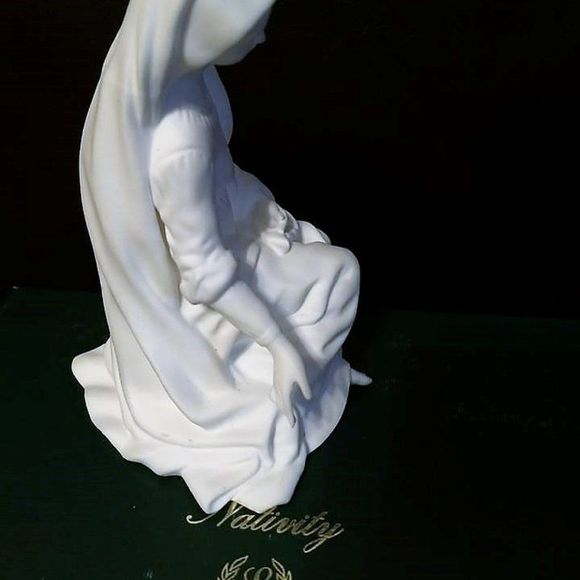 90"s Porcelain  Bisque Lenox The Nativity HOLY FAMILY 2 Piece Set Christmas Gift - Picture 11 of 12